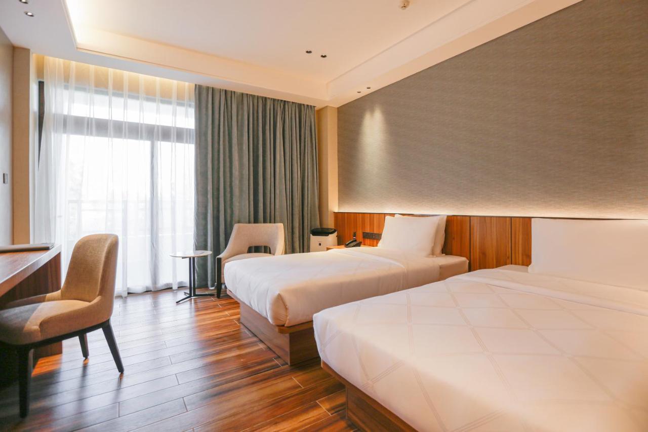 Hotel Casiana & Events Center Tagaytay Managed By Hii Tagaytay City Zewnętrze zdjęcie