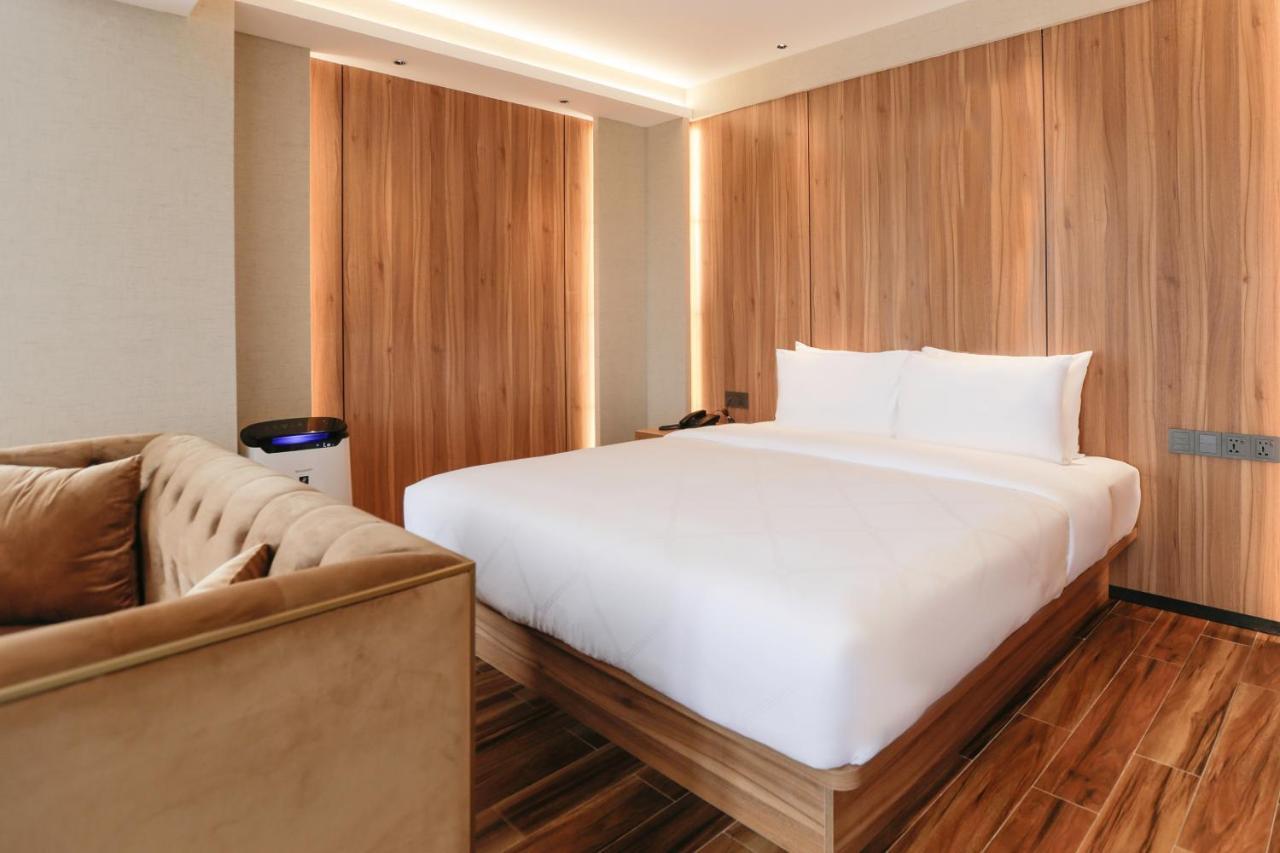 Hotel Casiana & Events Center Tagaytay Managed By Hii Tagaytay City Zewnętrze zdjęcie